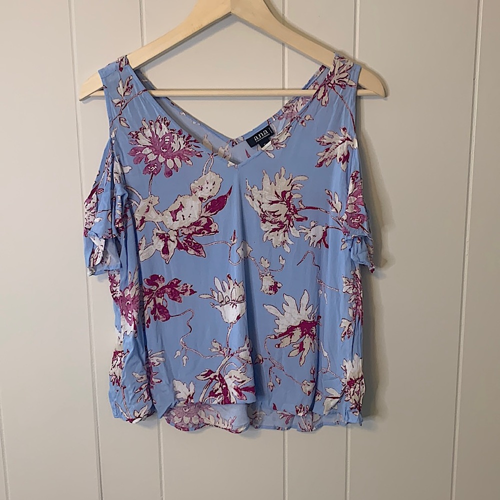 a.n.a. Cold Shoulder Top Floral Blue Size Large Petite
